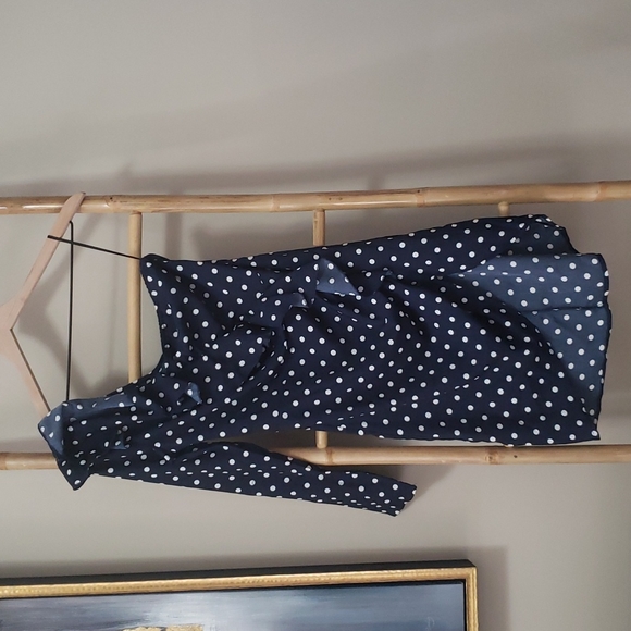 One shoulder dress - Picture 1 of 4